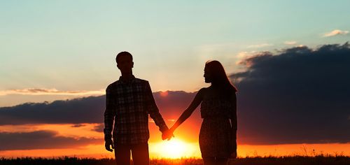 服務(wù)至上 如何客觀看待婚介行業(yè)的價值與局限